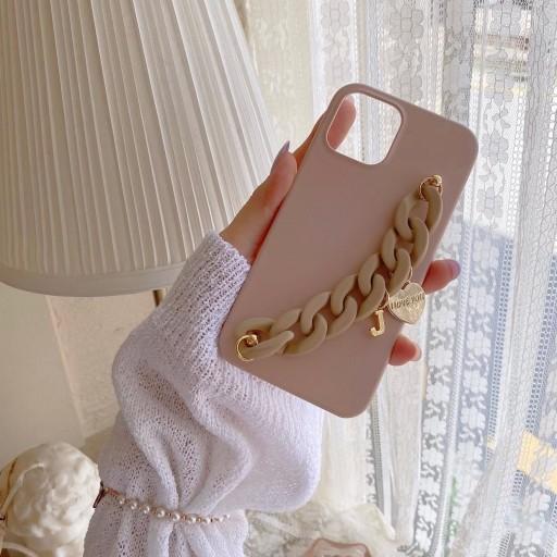 s22입고✨인기💛이니셜펜던트 10컬러 체인스트랩케이스