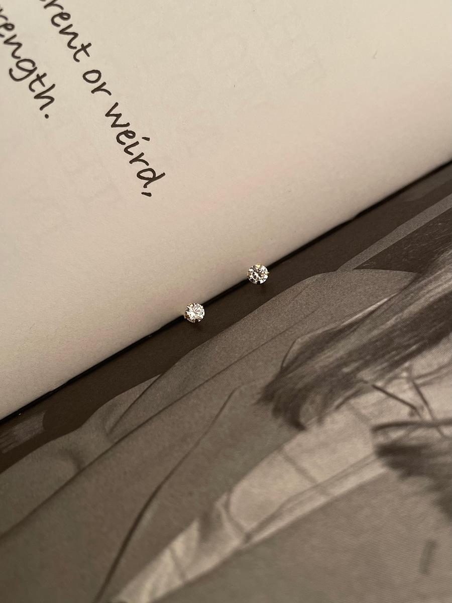 Simple Stud Earrings