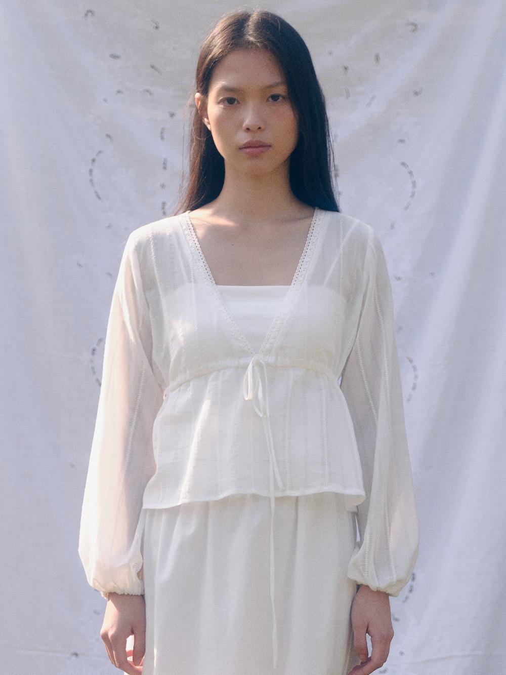 Lace string blouse_white