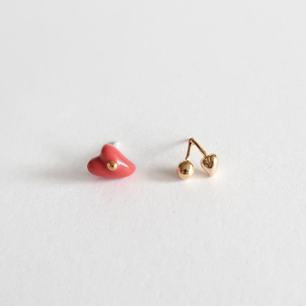 [라이즈 앤톤 착용]Unbalance cherry earring [red]