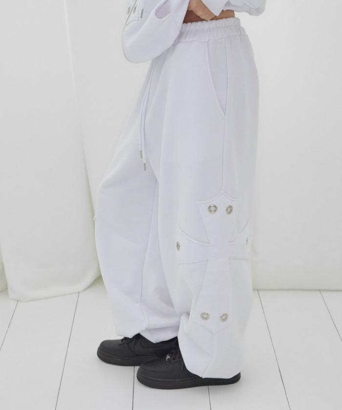 BIG CROSS EYELET SWEATPANTS (WHITE) F26QD980