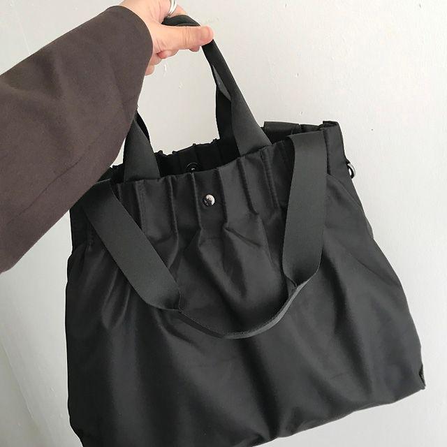 주름 셔링 나일론 투웨이 버킷백 빅쇼퍼백