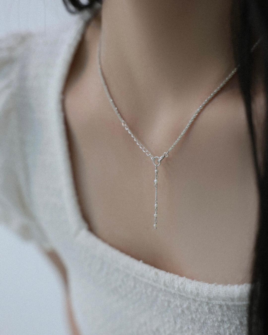 snow pearl necklace