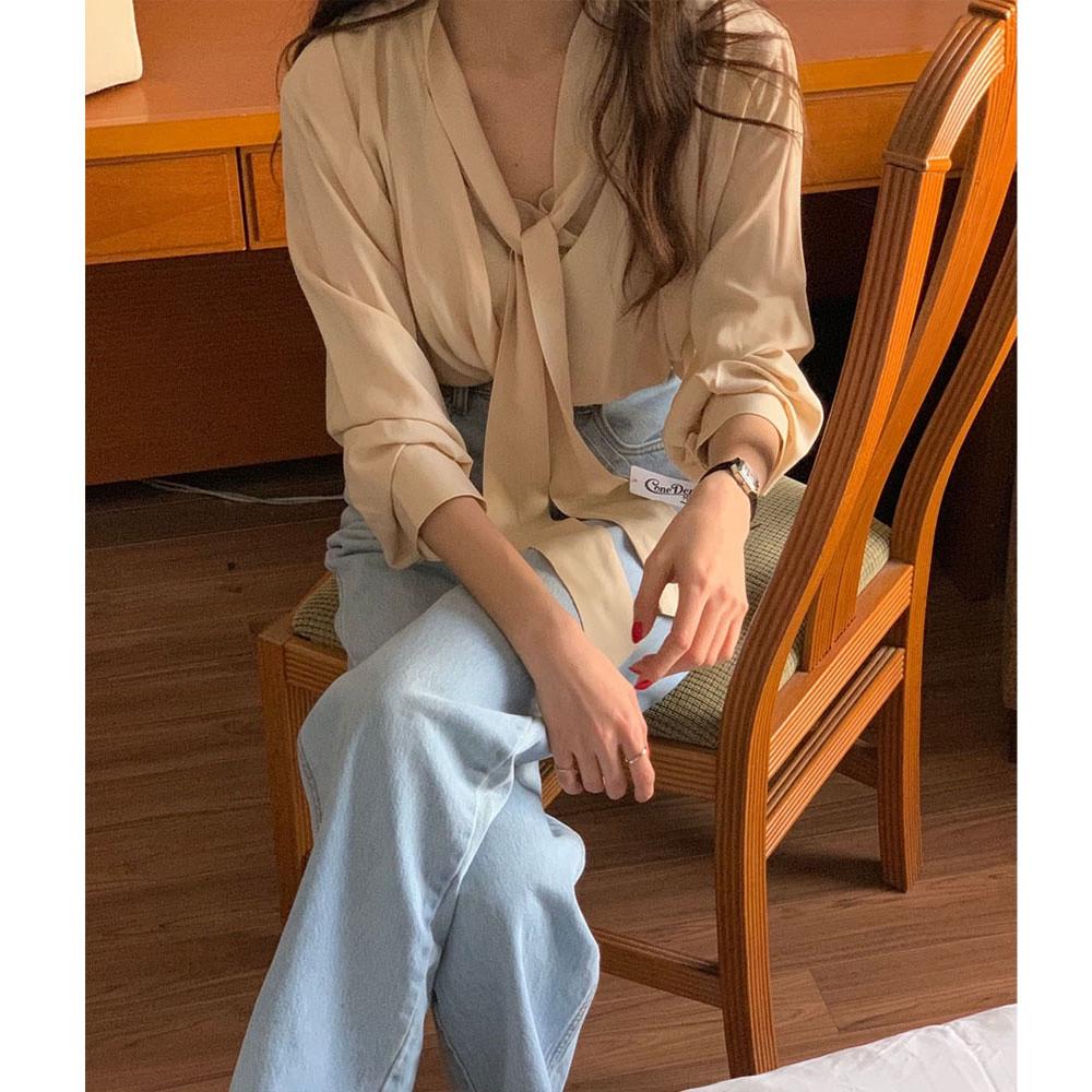 오버무드 여성 봄신상 루즈핏 오픈넥 롱 리본 스트랩 셔링 하객룩 타이 블라우스 5color