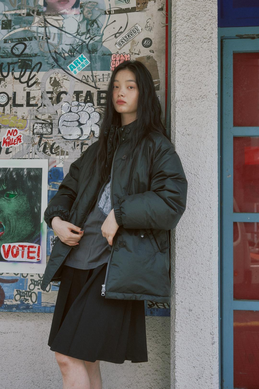 [6TH] MID-LENGTH DOWN JACKET V2 (KHAKI-BLACK)