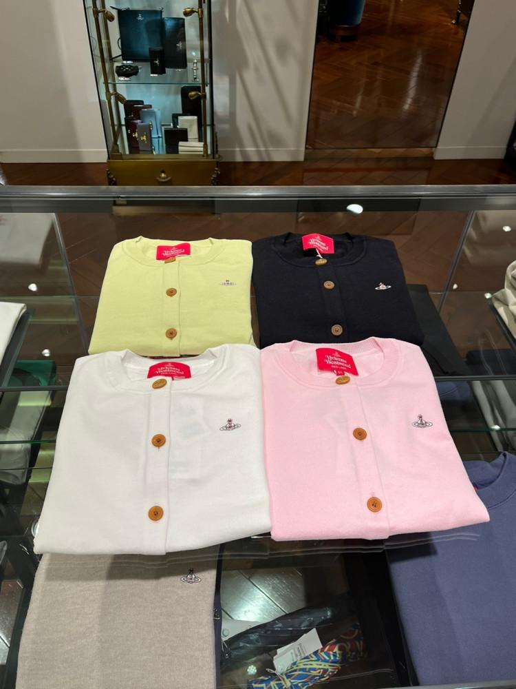 (23SS NEW 쇼핑백 풀구성) 비비안웨스트우드 레드라벨 면 램스 울 가디건 4컬러 : 더 보기스