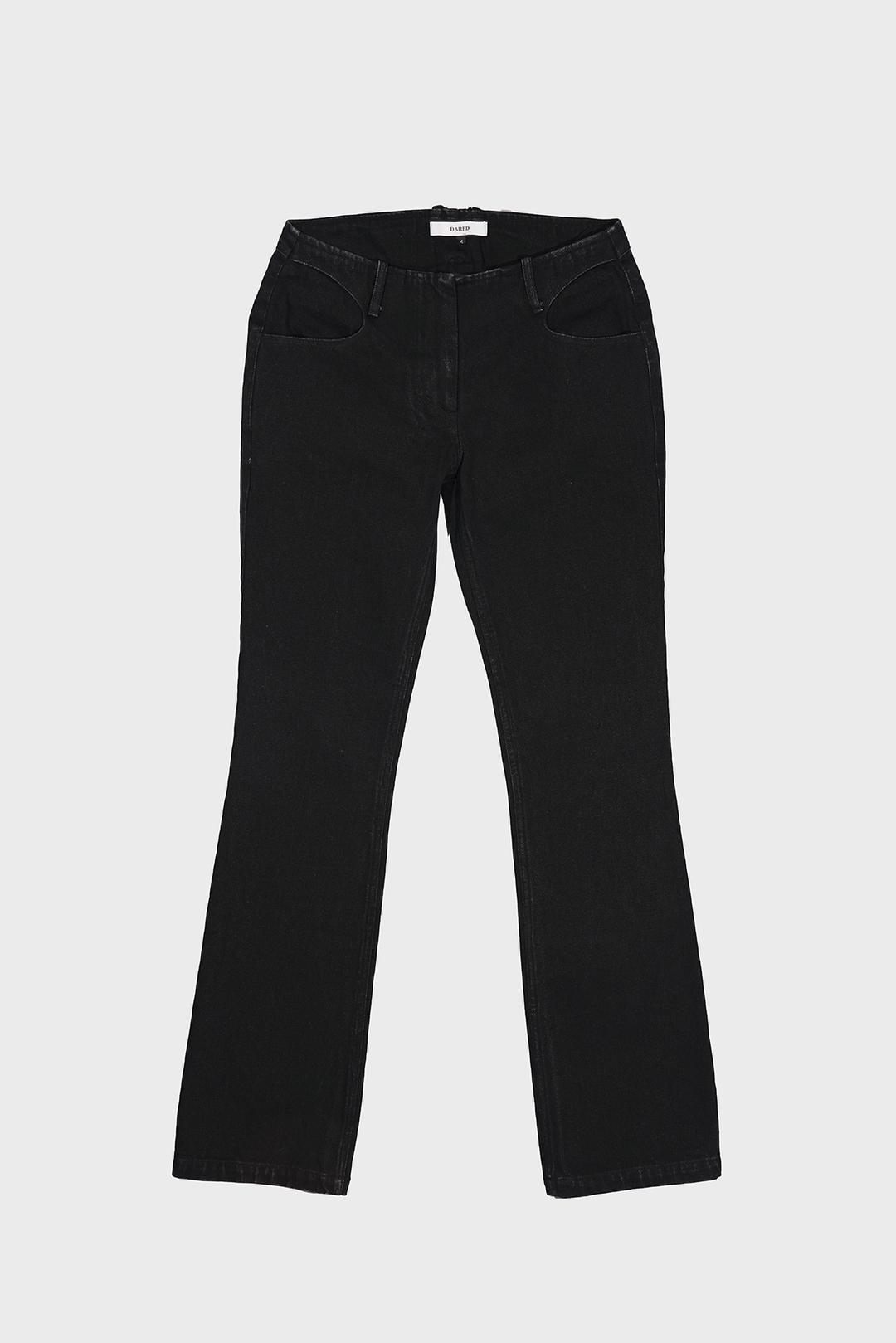 LOW RISE CURVED POCKET JEANS