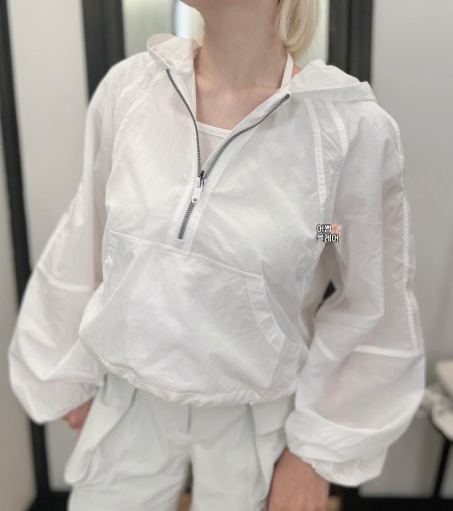 룰루레몬 여성 스쿠바 크롭 아노락 Scuba Cropped Anorak