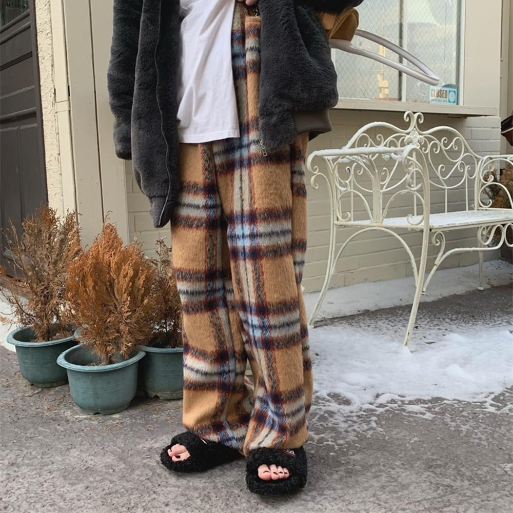 복고풍 베이지 체크 퍼 루즈 팬츠