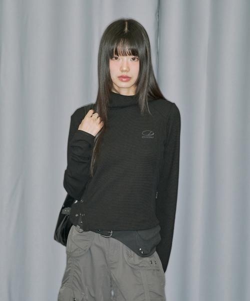 사이드 스냅 와플 후드 롱슬리브 - BLACK