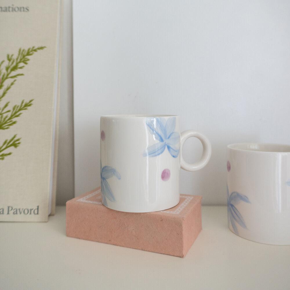 blue lily mug