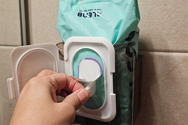 부착식 물티슈 케이스 벽걸이 보관 거치대