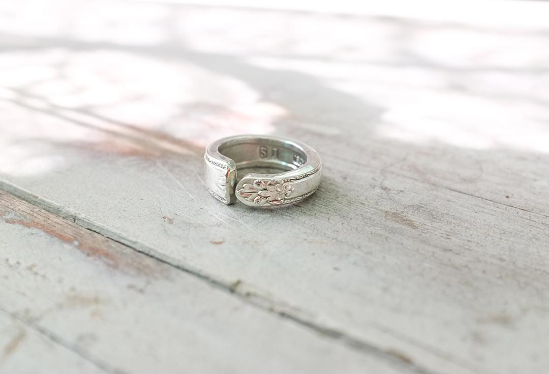 Handcrafted vintage narrow daily spoon ring 8076
