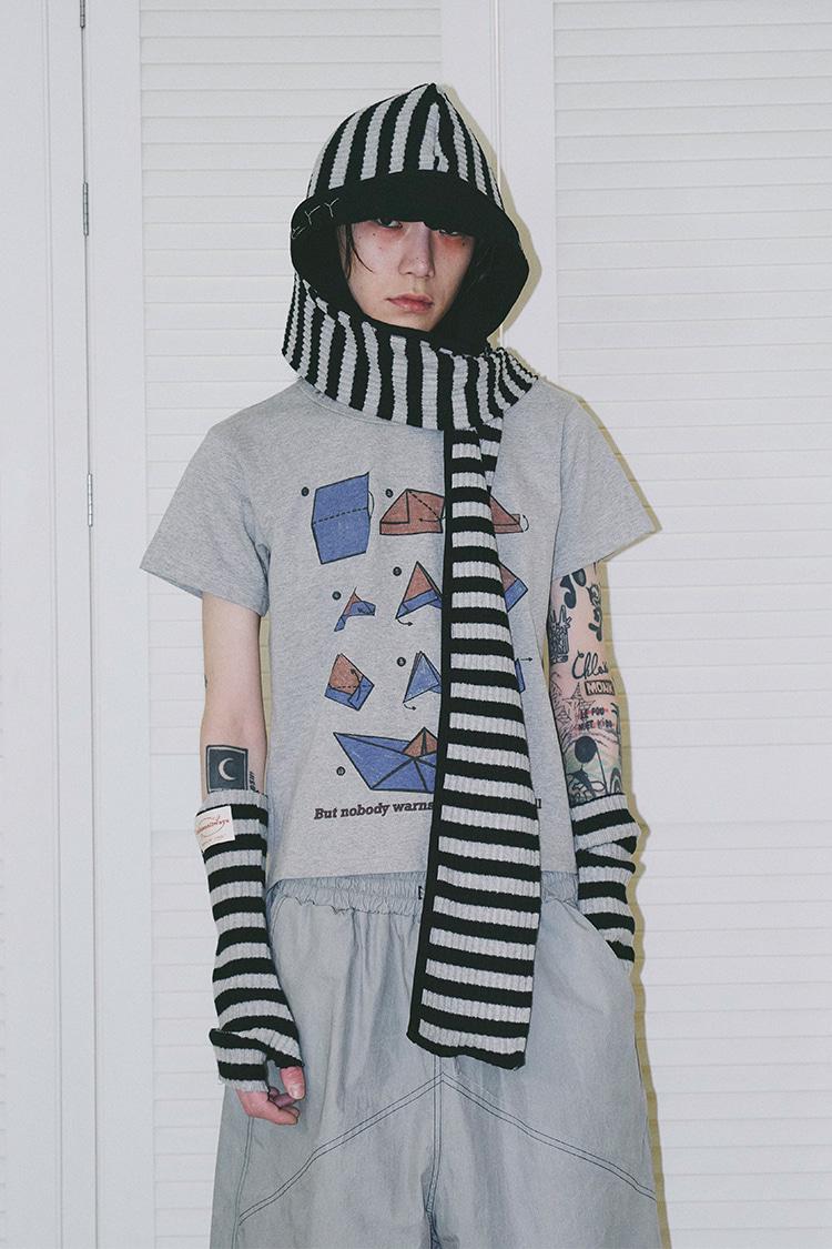 HAND-STITCHED STRIPE HOOD SCARF (BLACK)