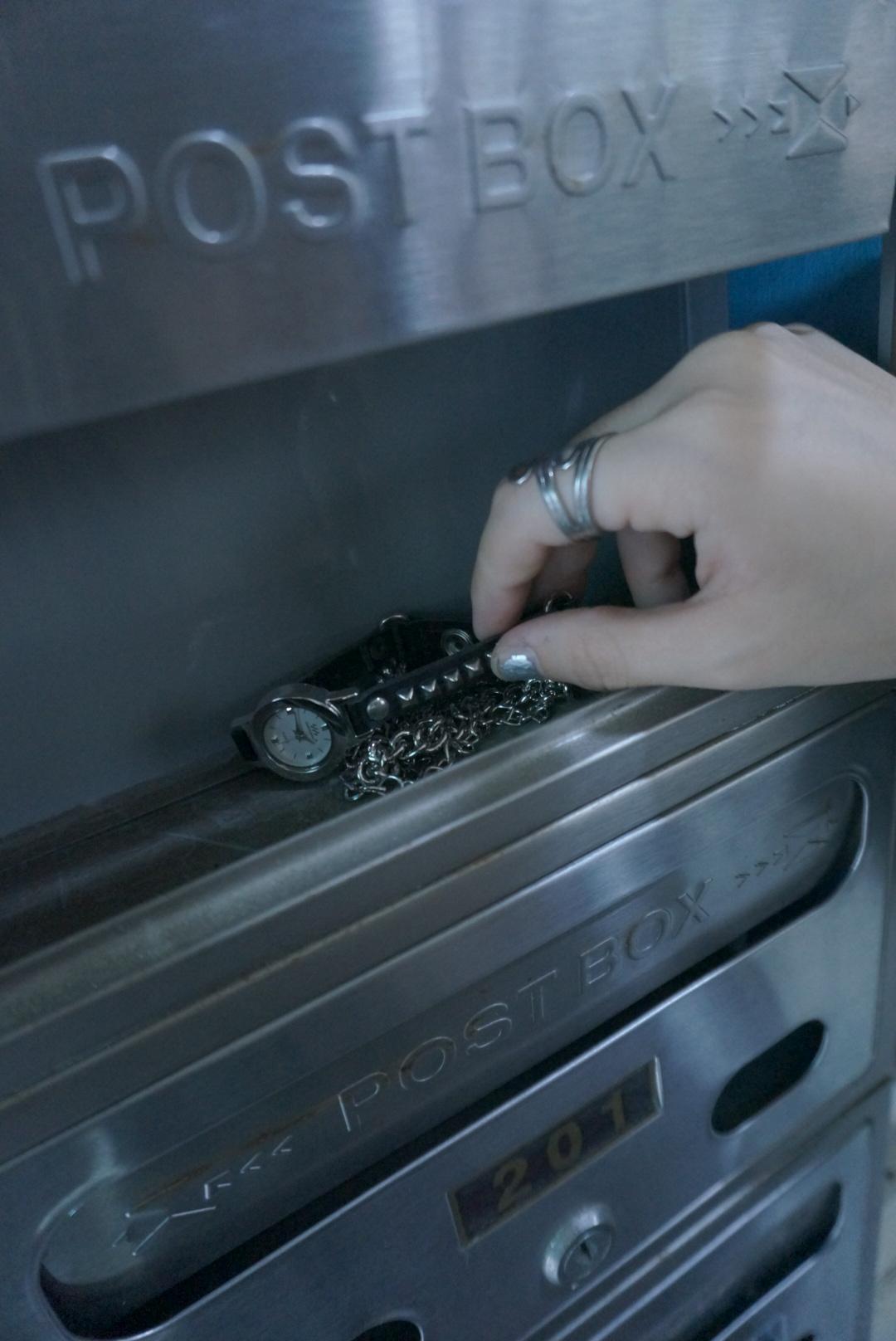 + stud chains mixed watch