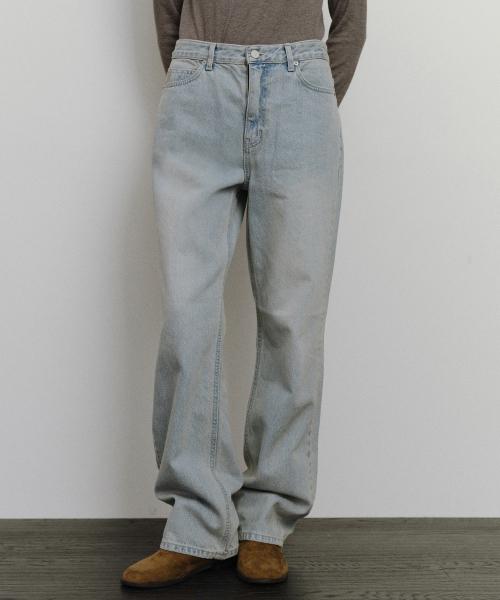 Fog washed straight denim
