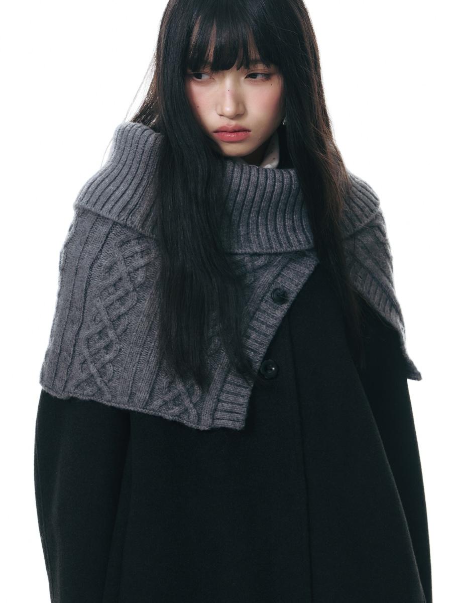 TAKEANAP Cable Knit Shoulder Cape