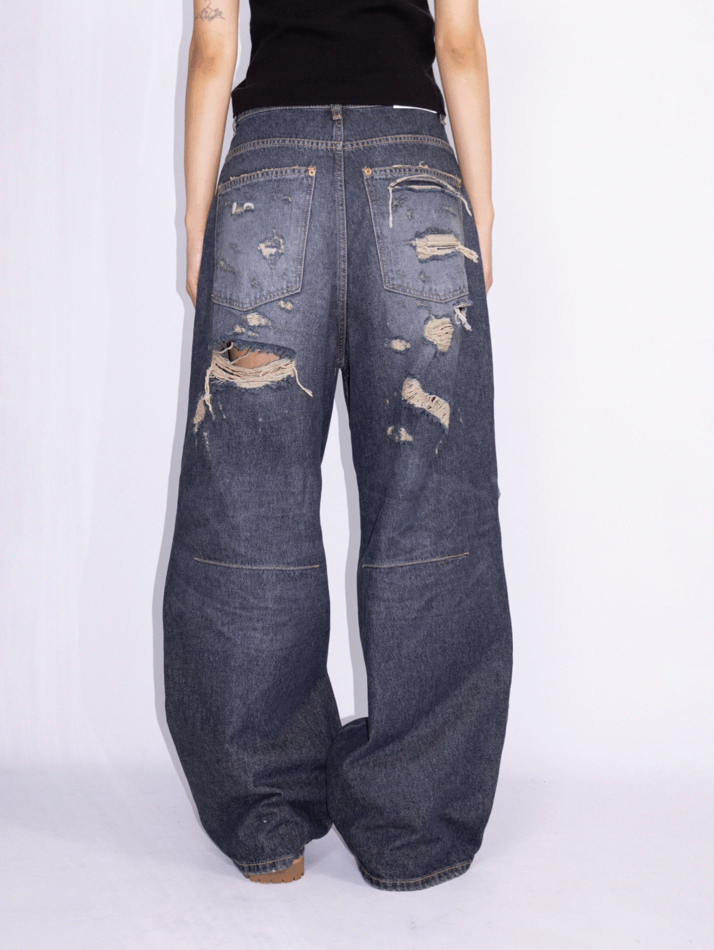 OOTJ  디스 퍼드 백 데님 팬츠