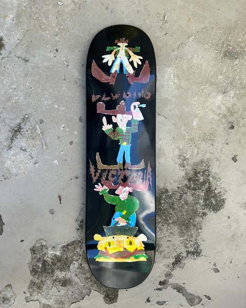 VICTORIA HK BLOOMS BOARD 8.5