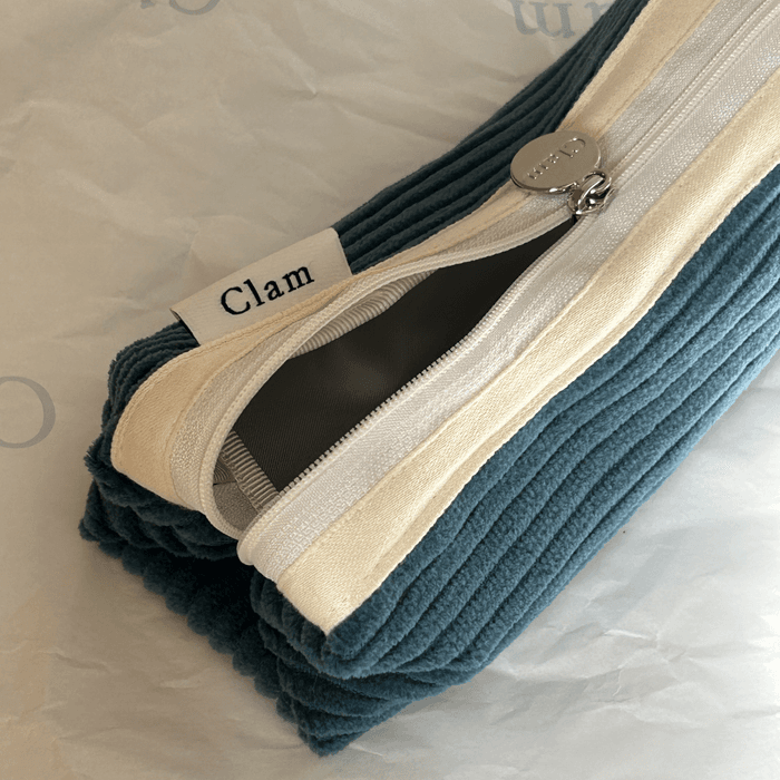 Clam round pencilcase _ Corduroy ocean blue