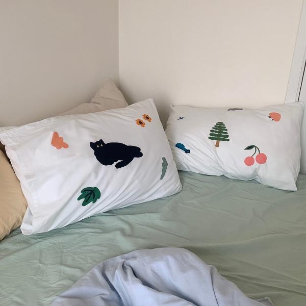 drawing bbabba pillow