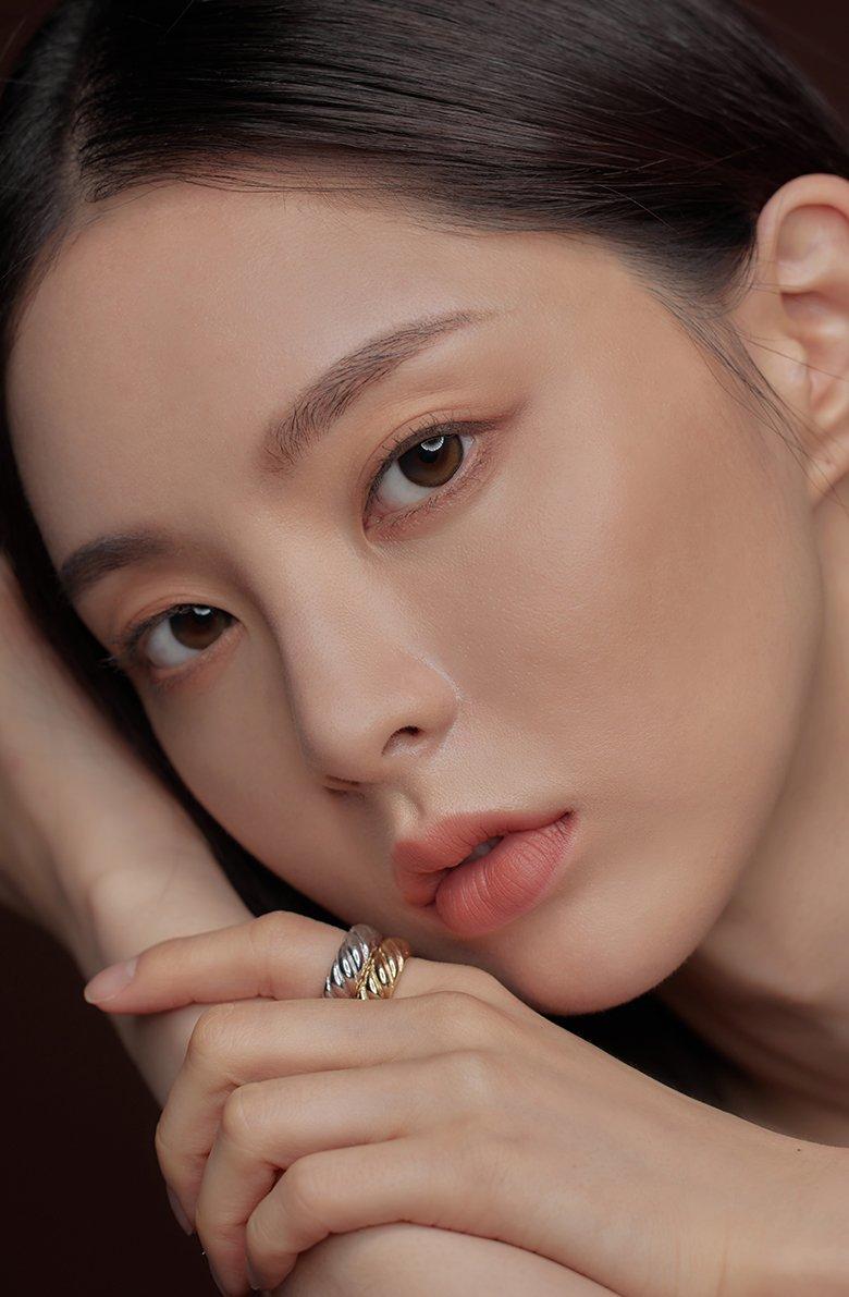 Secretive Kristin 1Day - Dusk Brown