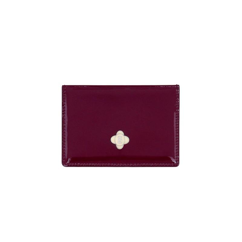 daisy card slot - patent wine