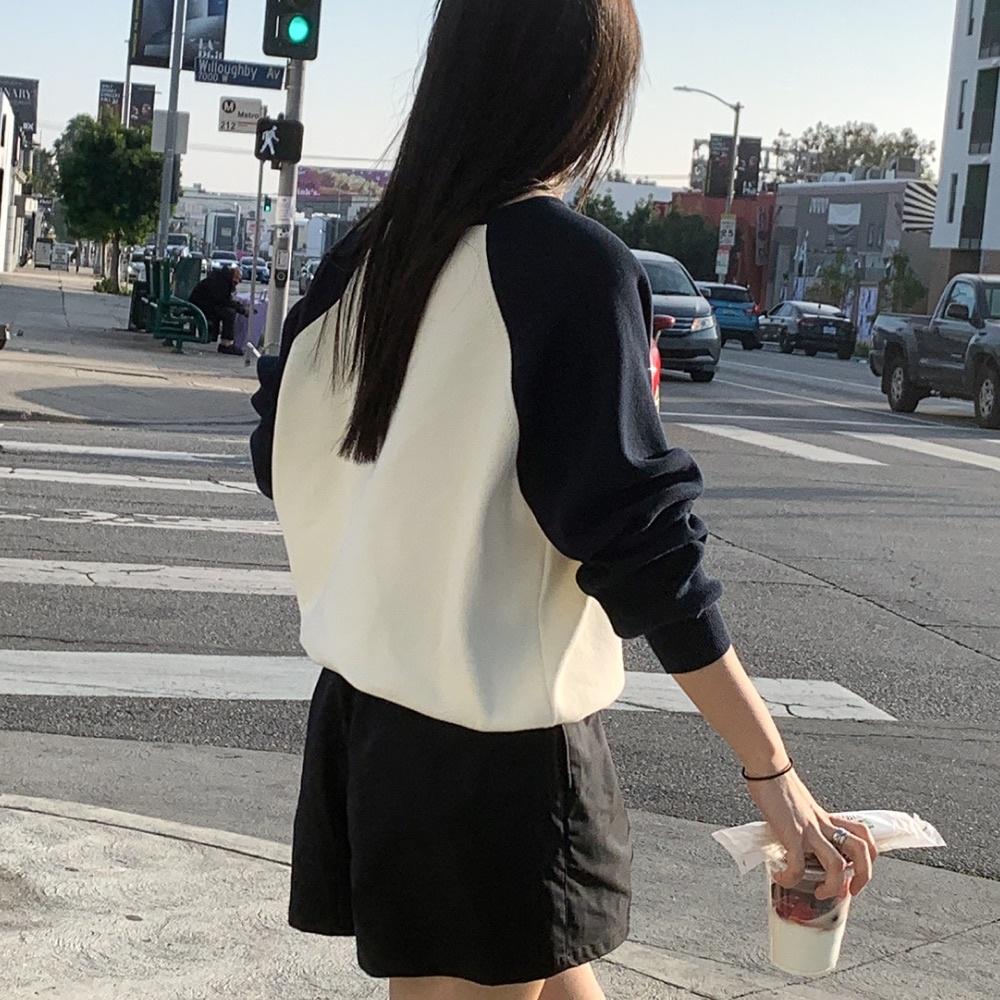 a chewy sweater (navy)