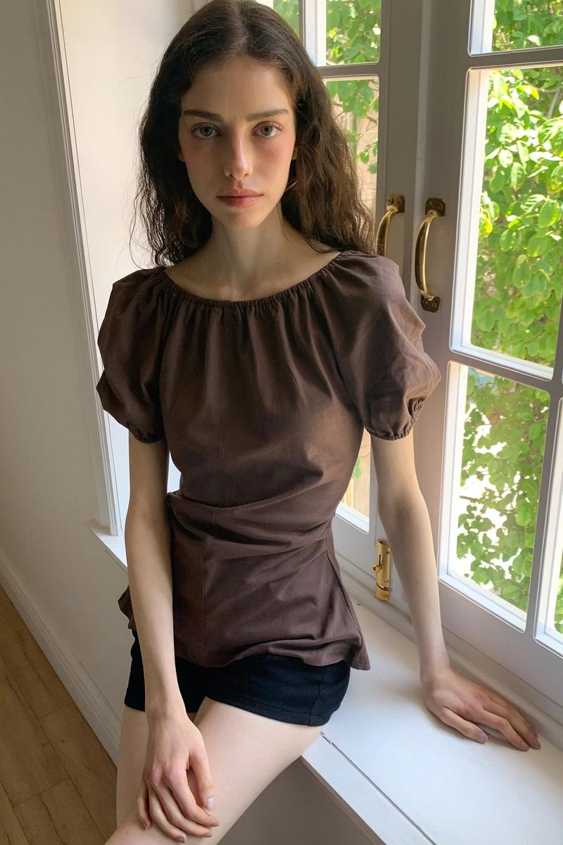 LILISU - Marlene T-shirts / Brown