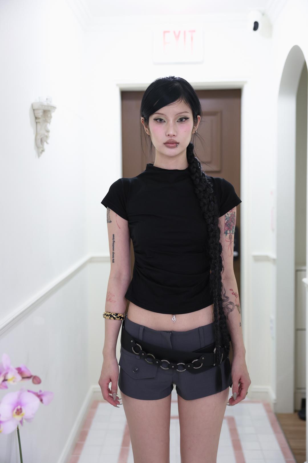 [Pink orchid house] Half neck shirring T (3color) (Black)