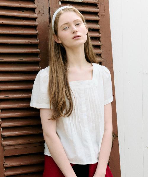 SQUARE NECK LACE BLOUSE IVORY