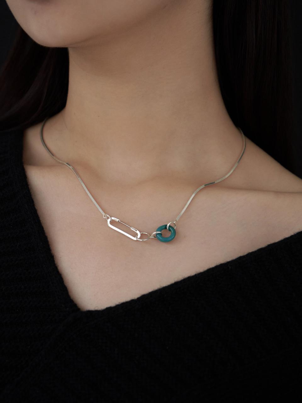 clip silver necklace