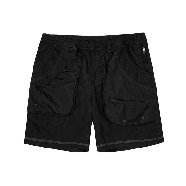FRONT CARGO POCKET DETAIL MOUNTAIN SHORTS - BLACK
