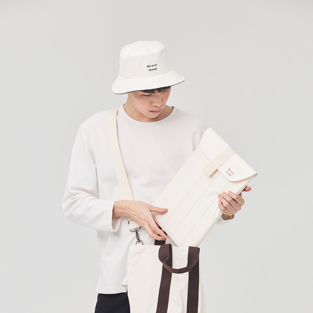 리에코 스콘 랩탑 파우치 Cream (RE:PET line)