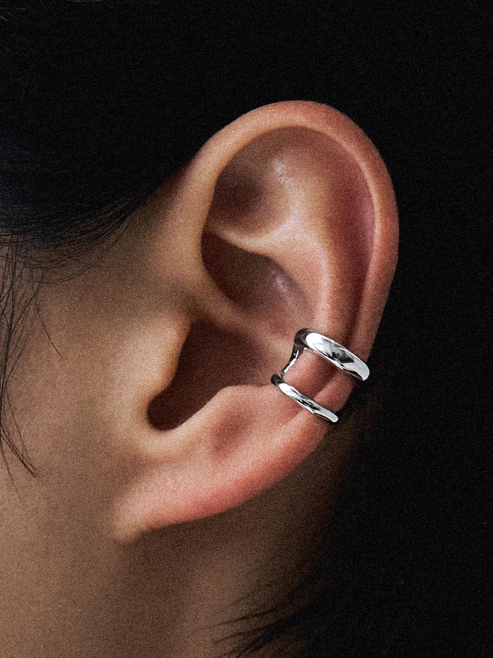 [황인엽 착용] 1059 투링 이어링 이어커브