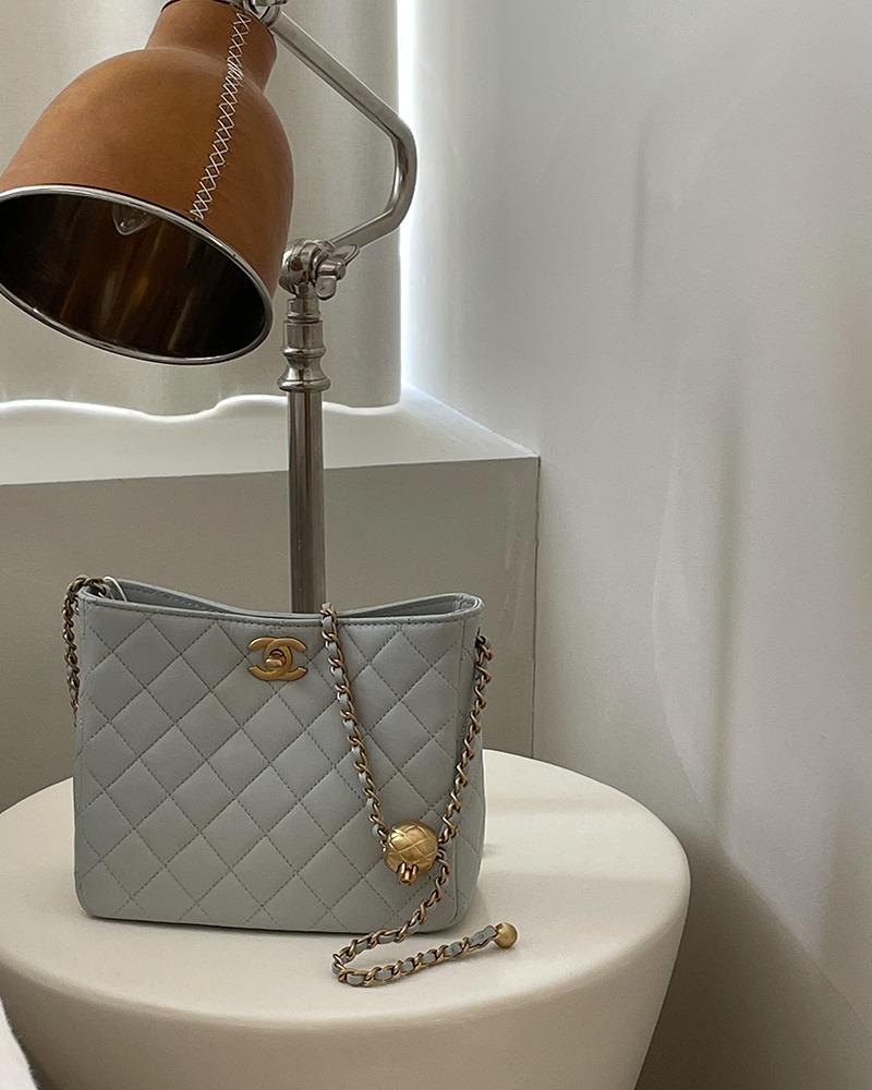 샤넬 23P 스카이블루 골든볼 호보백 (내장칩)