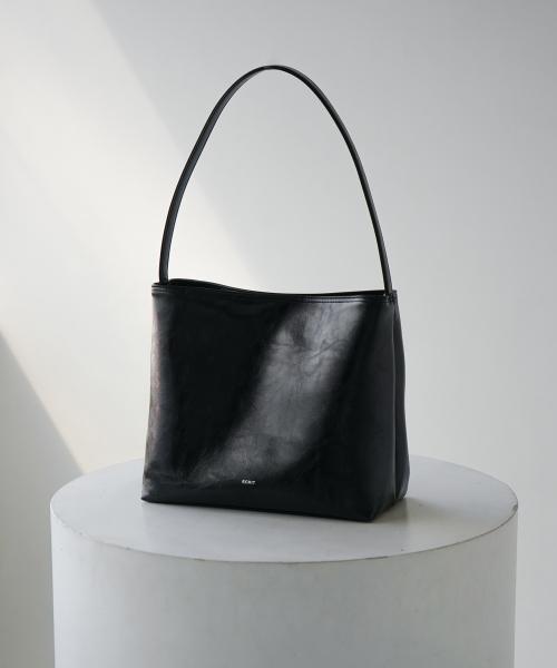 포포켓 숄더백 - 블랙