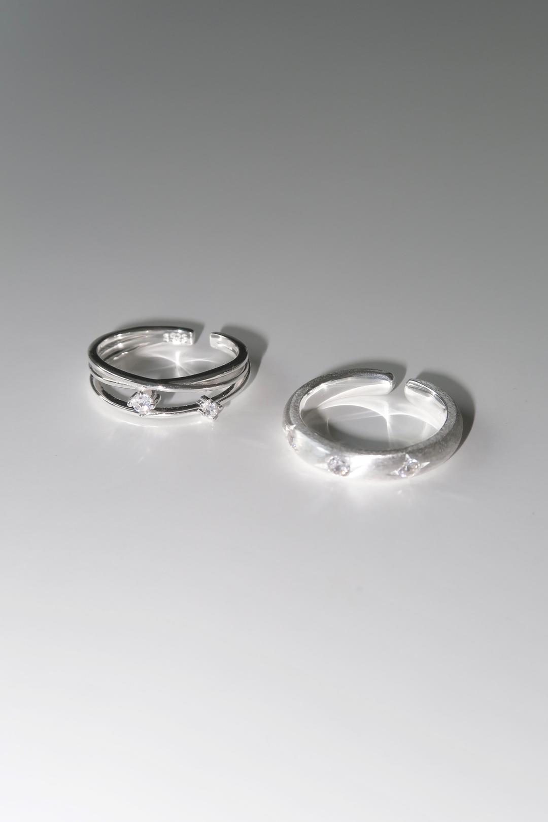 (925S) cubic line ring
