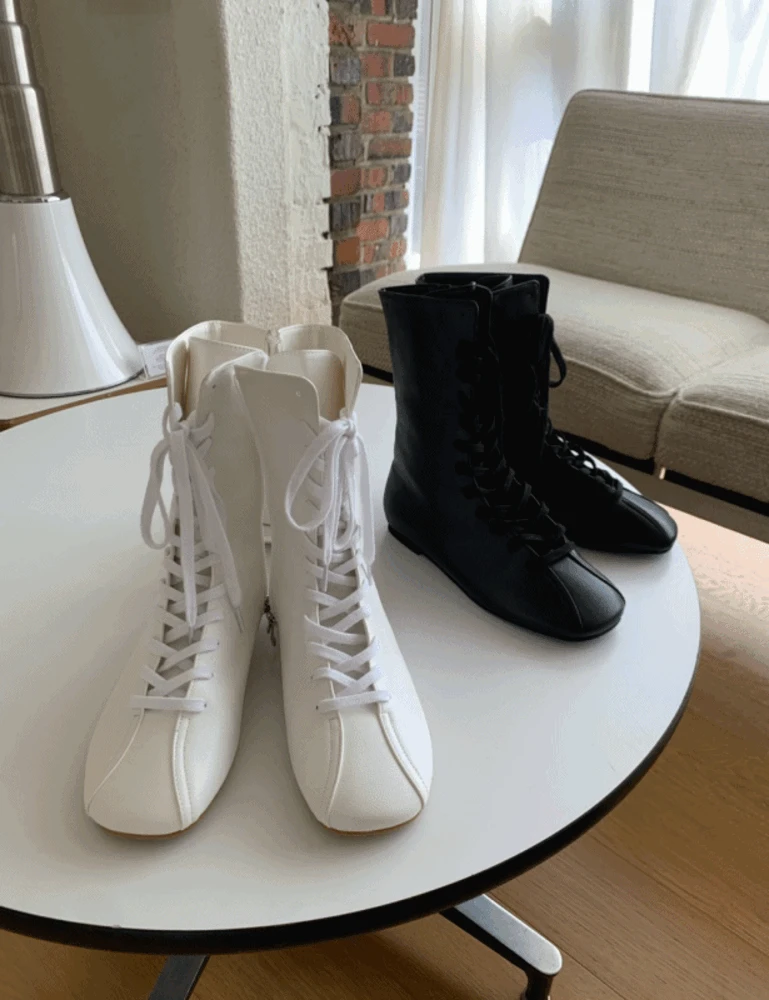 레이스업 하이 스니커즈