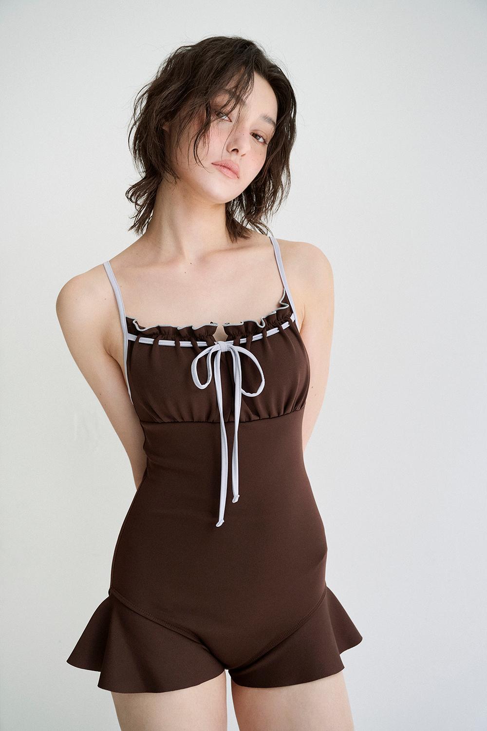 Romantic frill ribbon swimsuit (Brown)
