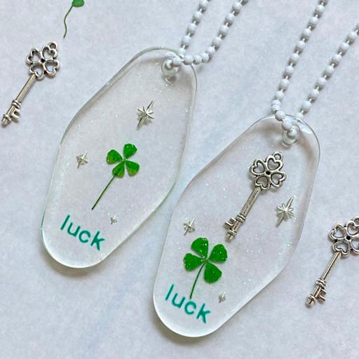 네잎클로버 키링 행운 열쇠 부적 🍀