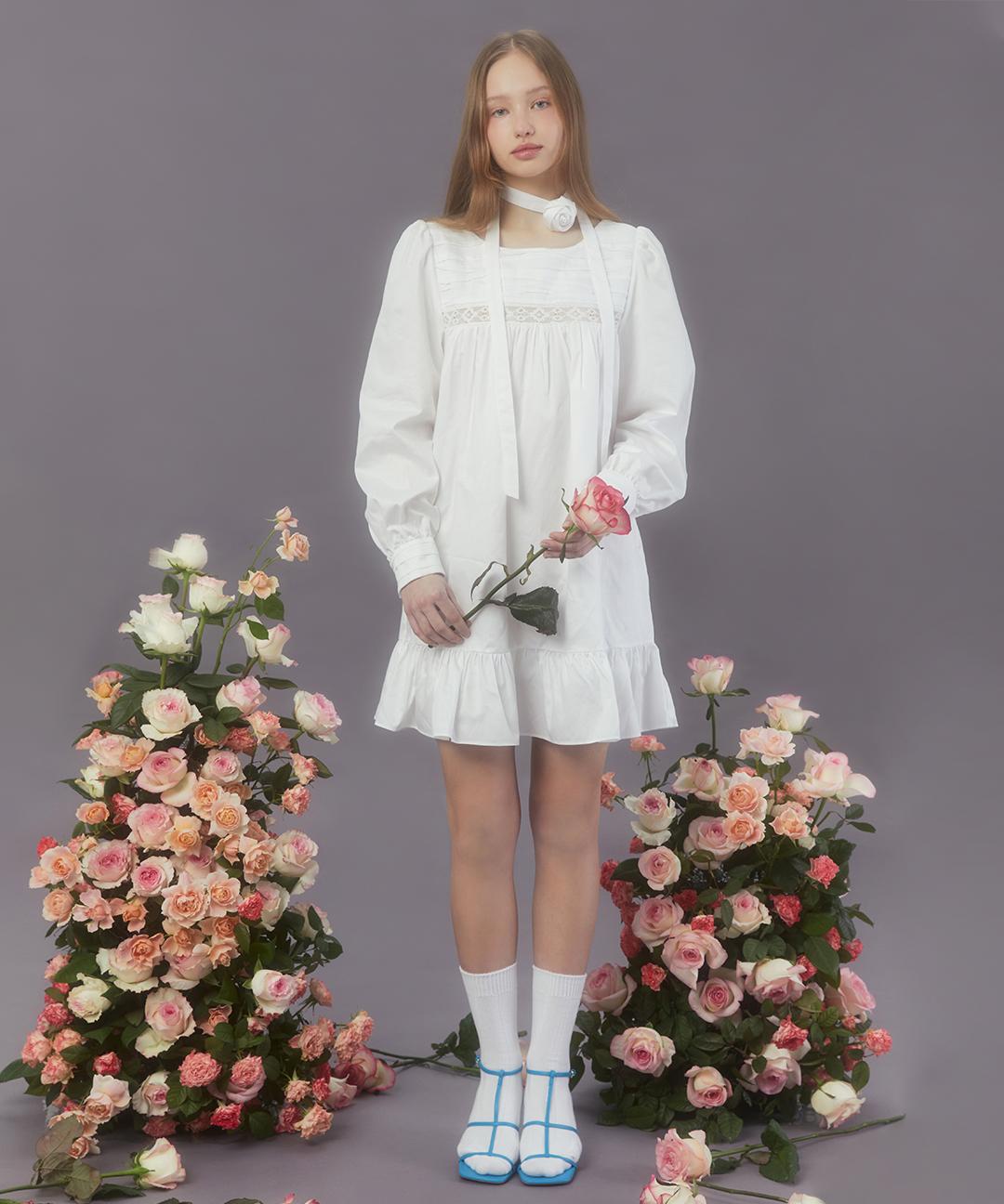 마가린핑거스 ROSY SCARF ONE-PIECE (WHITE)