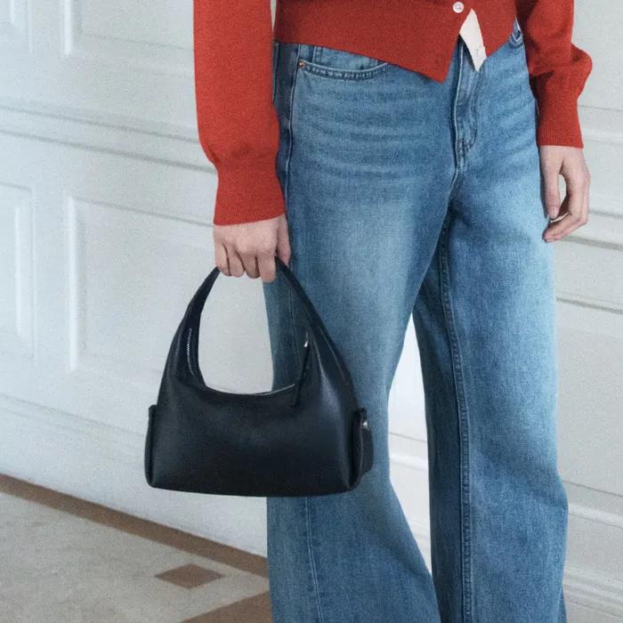 SIAC3076 Lambskin Flow Bag S_Black