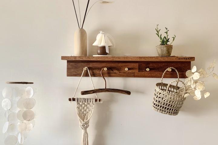 멀바우 원목 벽걸이 행거 선반