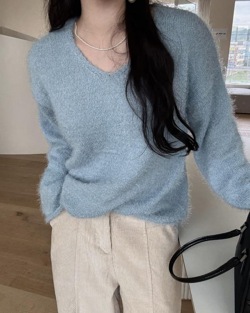 밀키 보송 헤어끼 브이넥 여리핏 루즈핏 니트