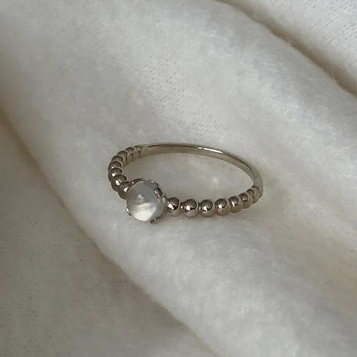 14k Moon ring