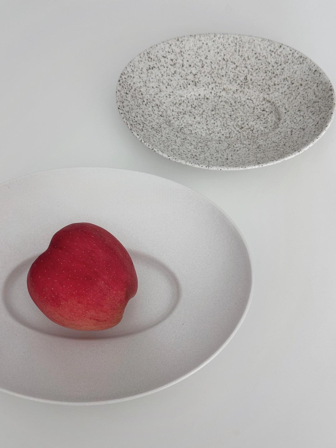 Renée Oval Plate