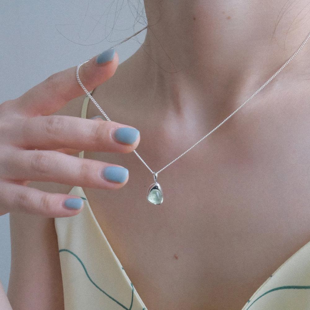 Melting pendant Necklace (Prehnite)