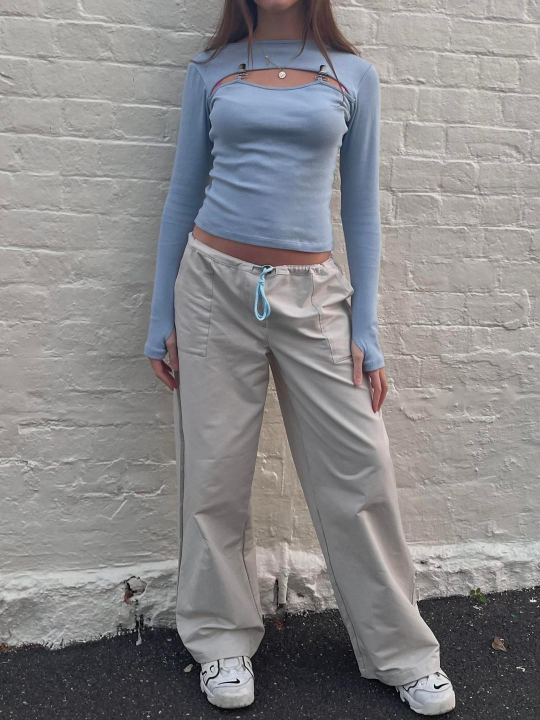 BEIGE TROUSERS — BLINC1000