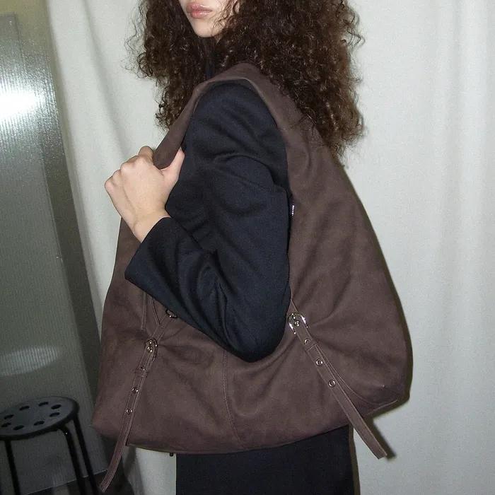Belted hobo bag [Washed Brown]